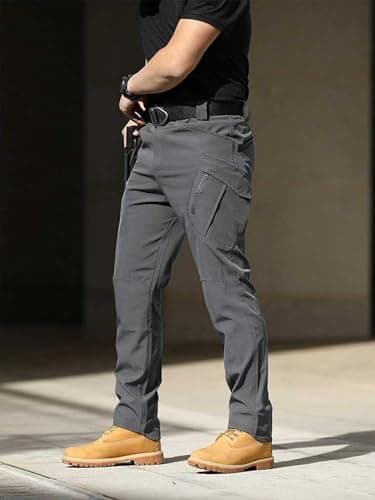 men's tactical cargo pants close-up detail